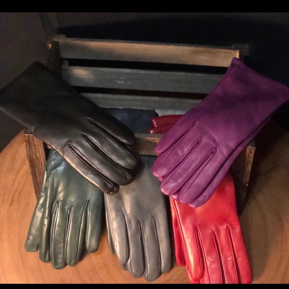 Italian supple leather gloves